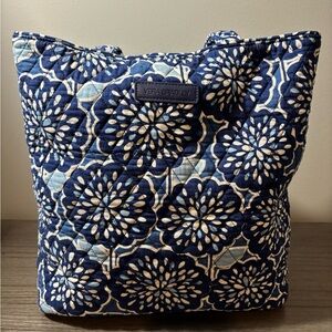 Vera‎ Bradley Peter Splash Blue White Floral Tote Bag